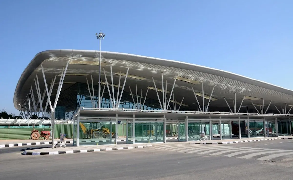 Airports & Metro Stations